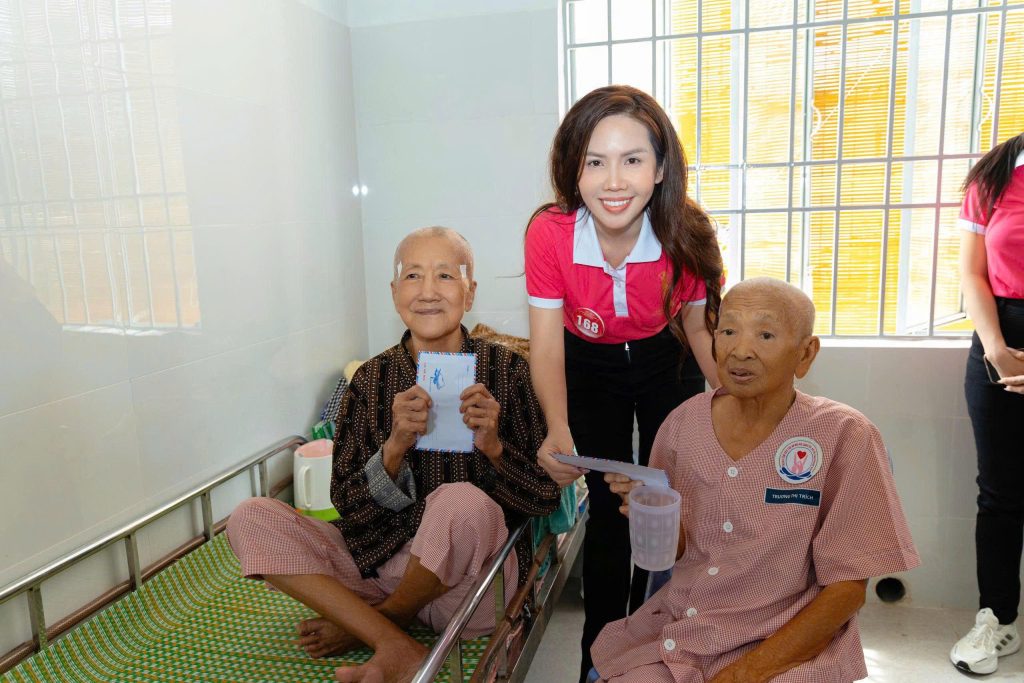 Nhan sắc vượt thời gian và khát vọng vì cộng đồng của doanh nhân Nguyễn Thị Vân