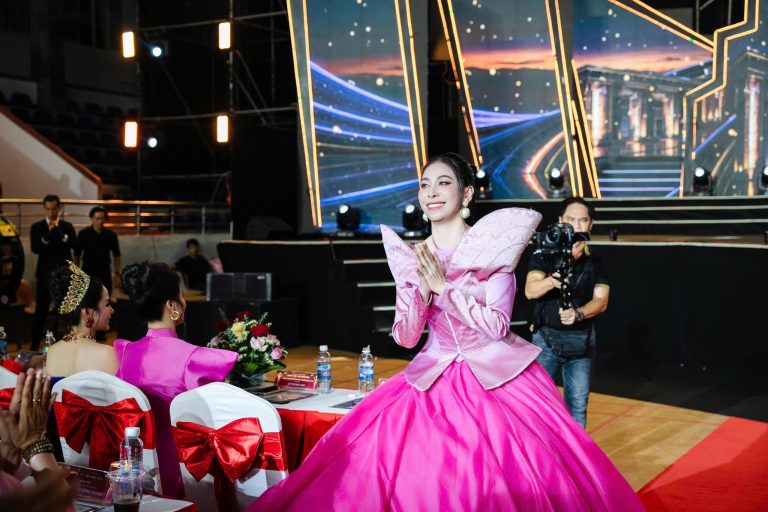 Hoa hậu Hạnh Nguyên – nữ “thuyền trưởng” dành trọn tâm sức cho Hoa hậu Doanh nhân Hương sắc Việt Nam 2026