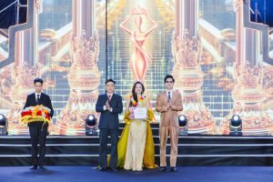 Á hậu Kelly Trần khép lại nhiệm kỳ tại Hoa hậu Doanh nhân Hương sắc Việt Nam trên quê hương Đắk Lắk